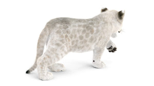 Animated White Lion Cub 3D Model with Fur Thumbnail